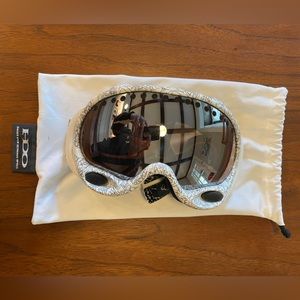 Snowboard/ski goggles - early 00s vintage
